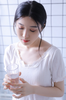 我都哭了他还在用力完结